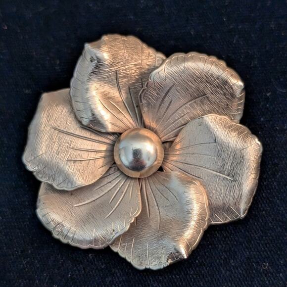 Vintage 1960s Rhododendron Gold Tone Brooch - Picture 1 of 6